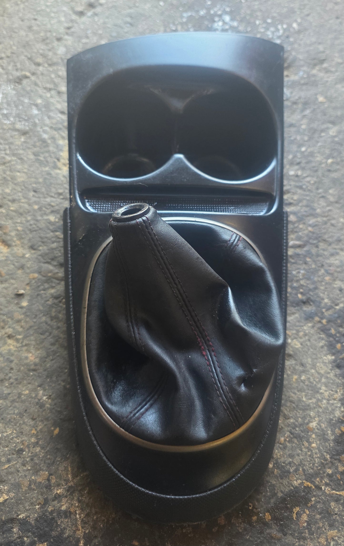 Honda Integra DC5 cup holder gear gaitor surround