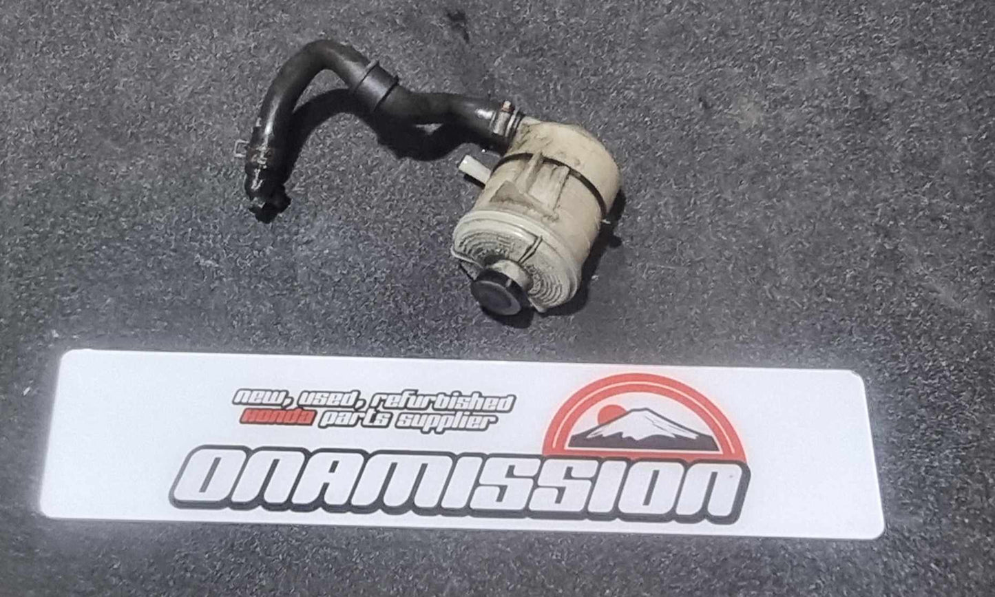 Honda Integra DC5 power steering reservoir