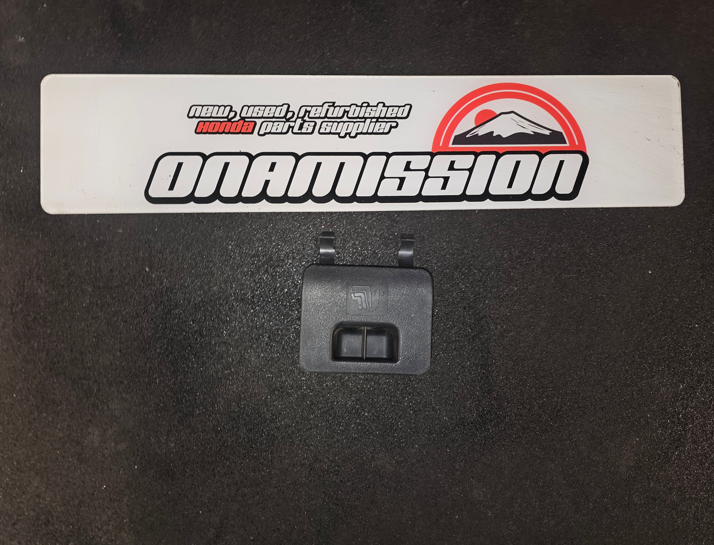 Honda Integra DC5 rear boot cover trim