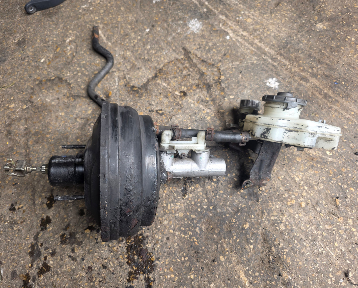Honda Civic EP3 brake servo booster , cylinders and reservoirs