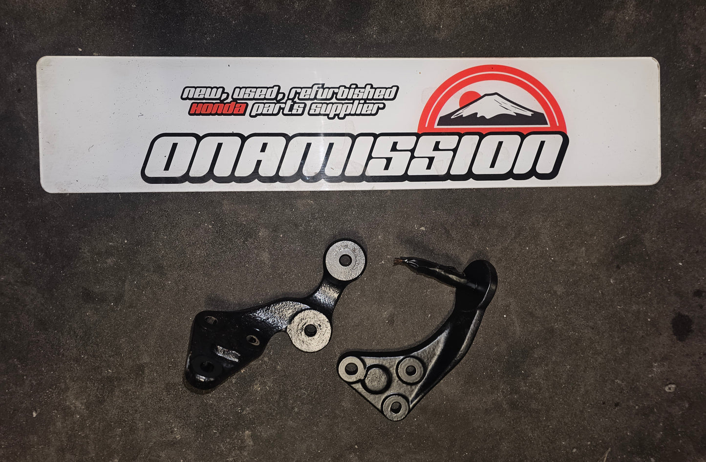 Honda Civic EP3 powder coated steering rack mounting brackets