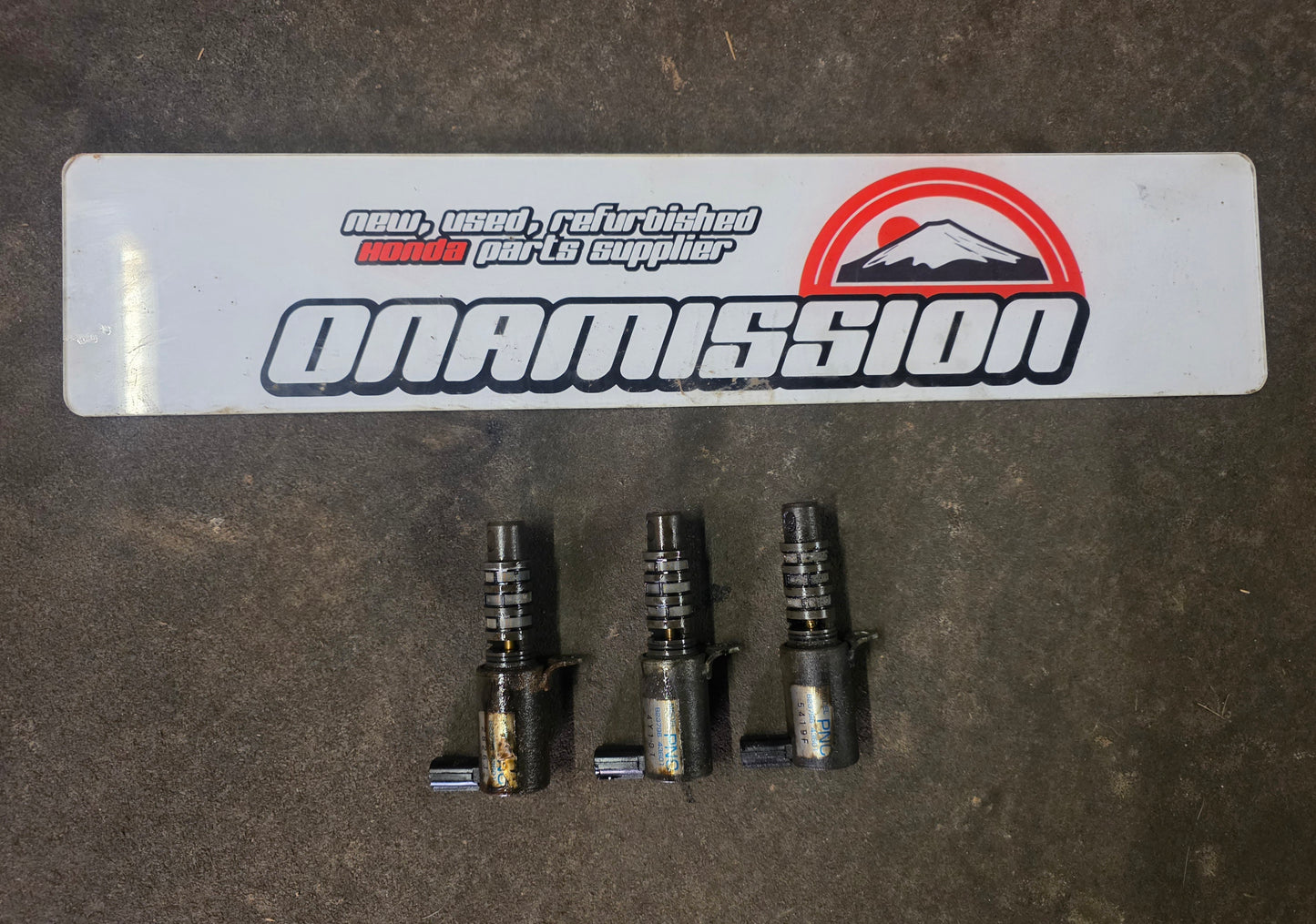 Honda EP3 / DC5 vtc oil spool valve solenoid