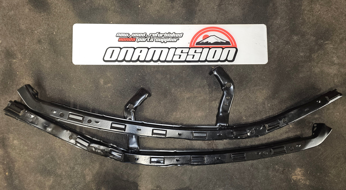 Honda Civic FN2 powder coated head light bumper support bracket pair