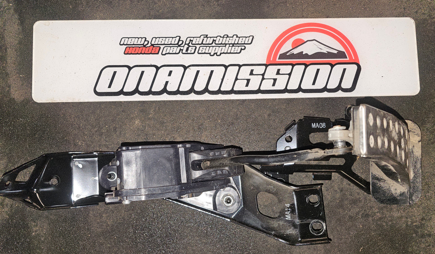 Honda Civic FN2 throttle pedal