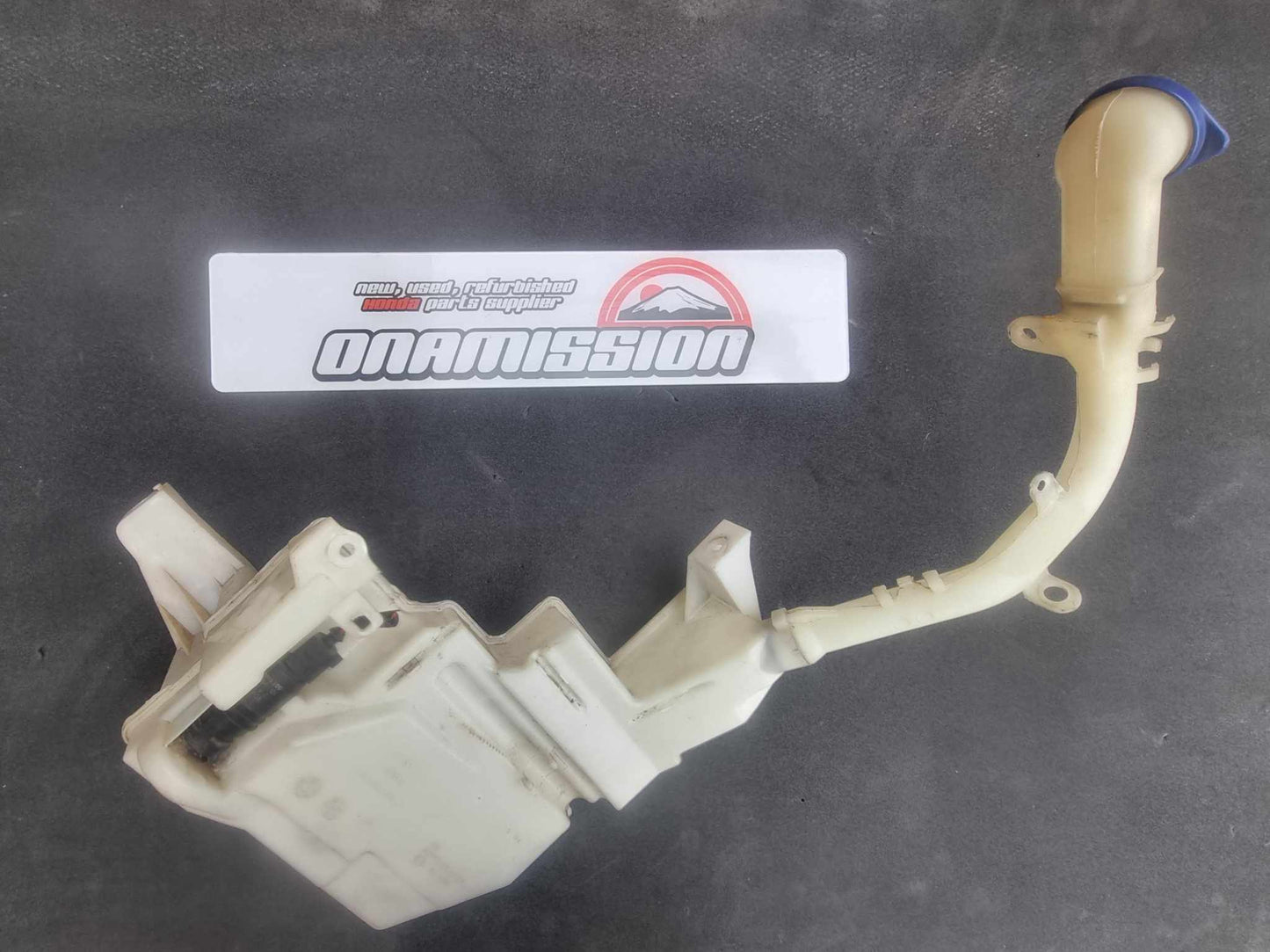 Honda Civic fn2 washer bottle