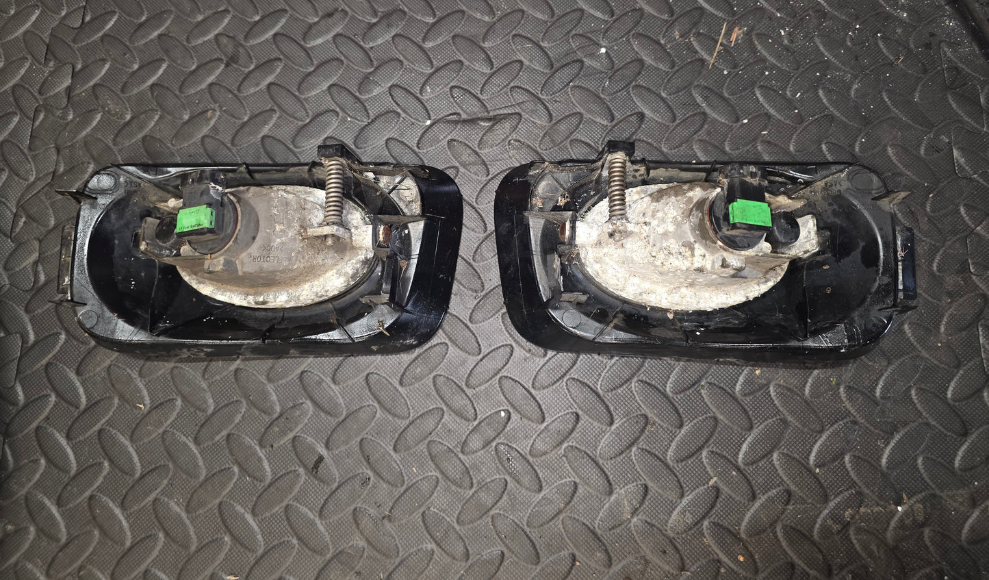 Honda ccord mk7 fog light pair