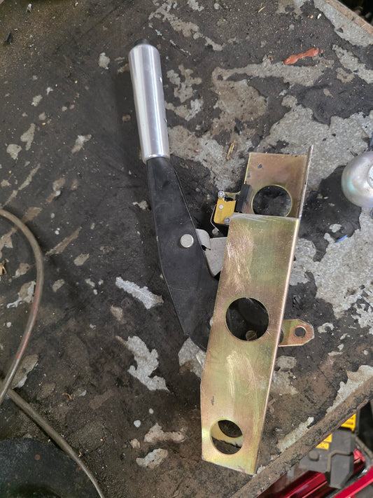 Lotus Elise S2 hand brake