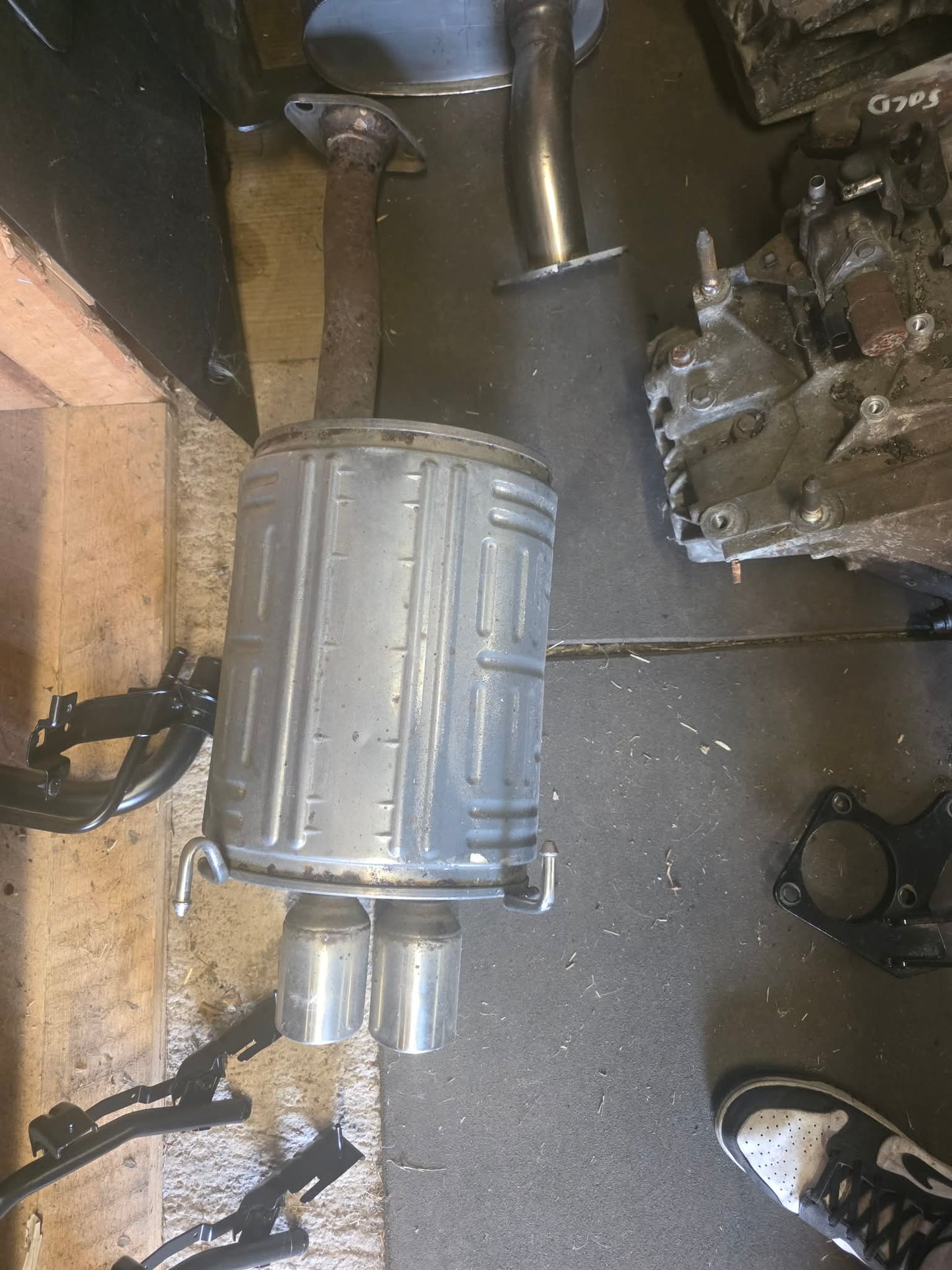 Oem style ep3 back box bolt on
