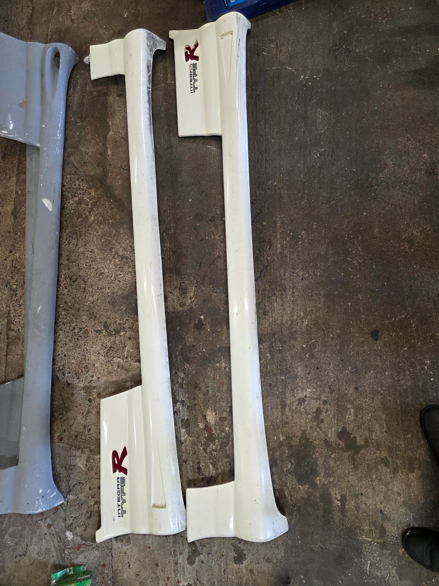 Honda Integra DC2 side skirts top fuel ?