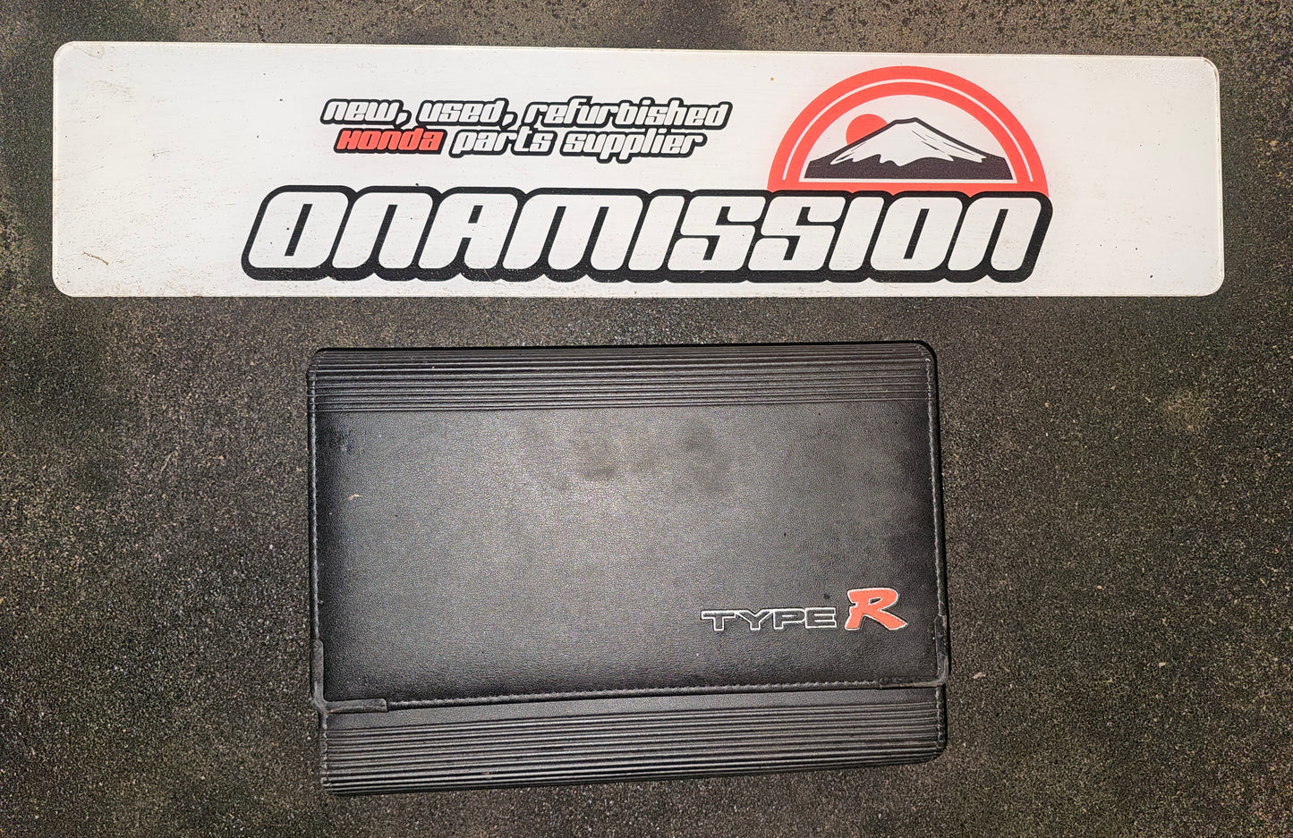 Honda type R Honda service folder empty