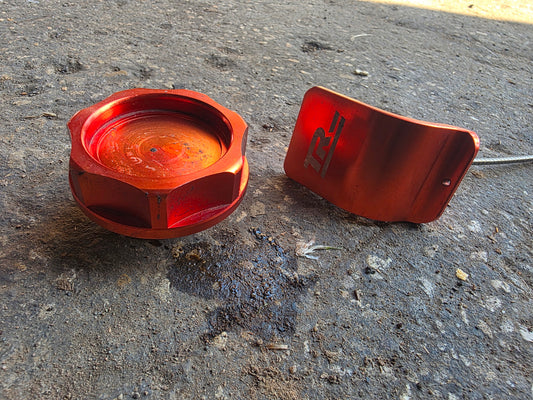 Honda fitment Tactical Racing oil dipstick and oil cap