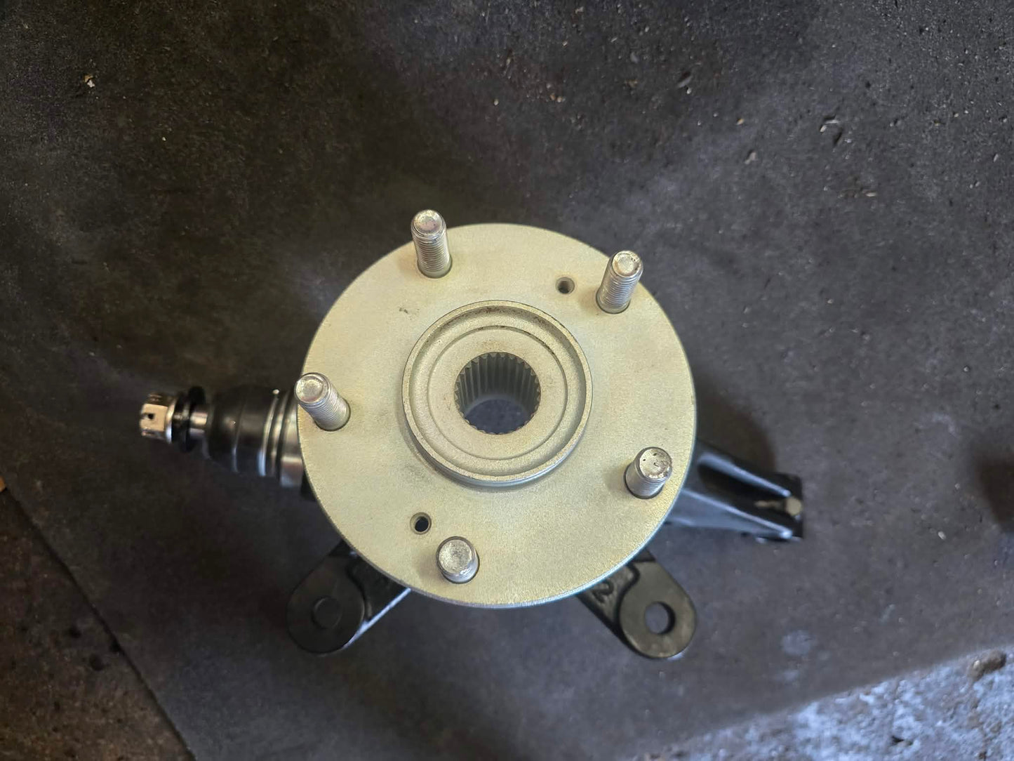 Honda Integra DC5 refurbished passenger front hub new ball joint new bearing