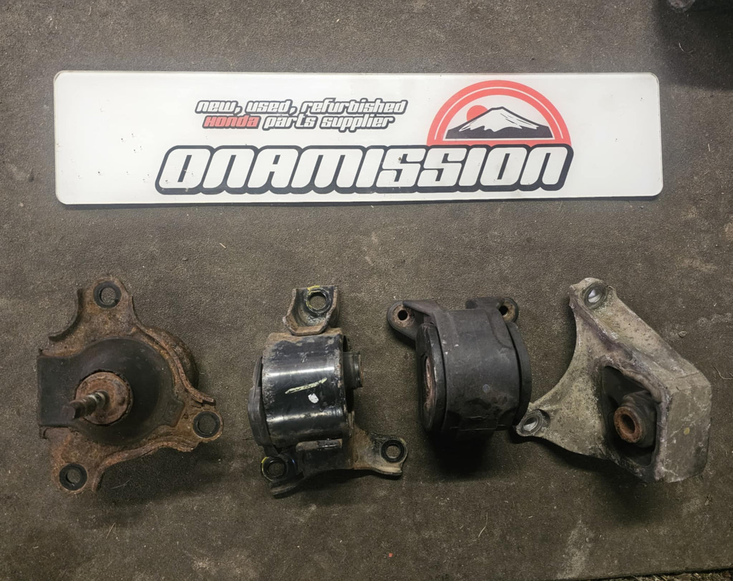 Honda EP3 / DC5 OEM engine mount set