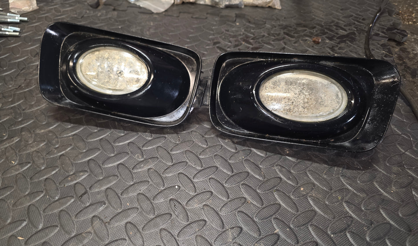 Honda ccord mk7 fog light pair