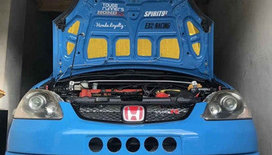 Heat reflective sheet installed on engine bay bulkhead