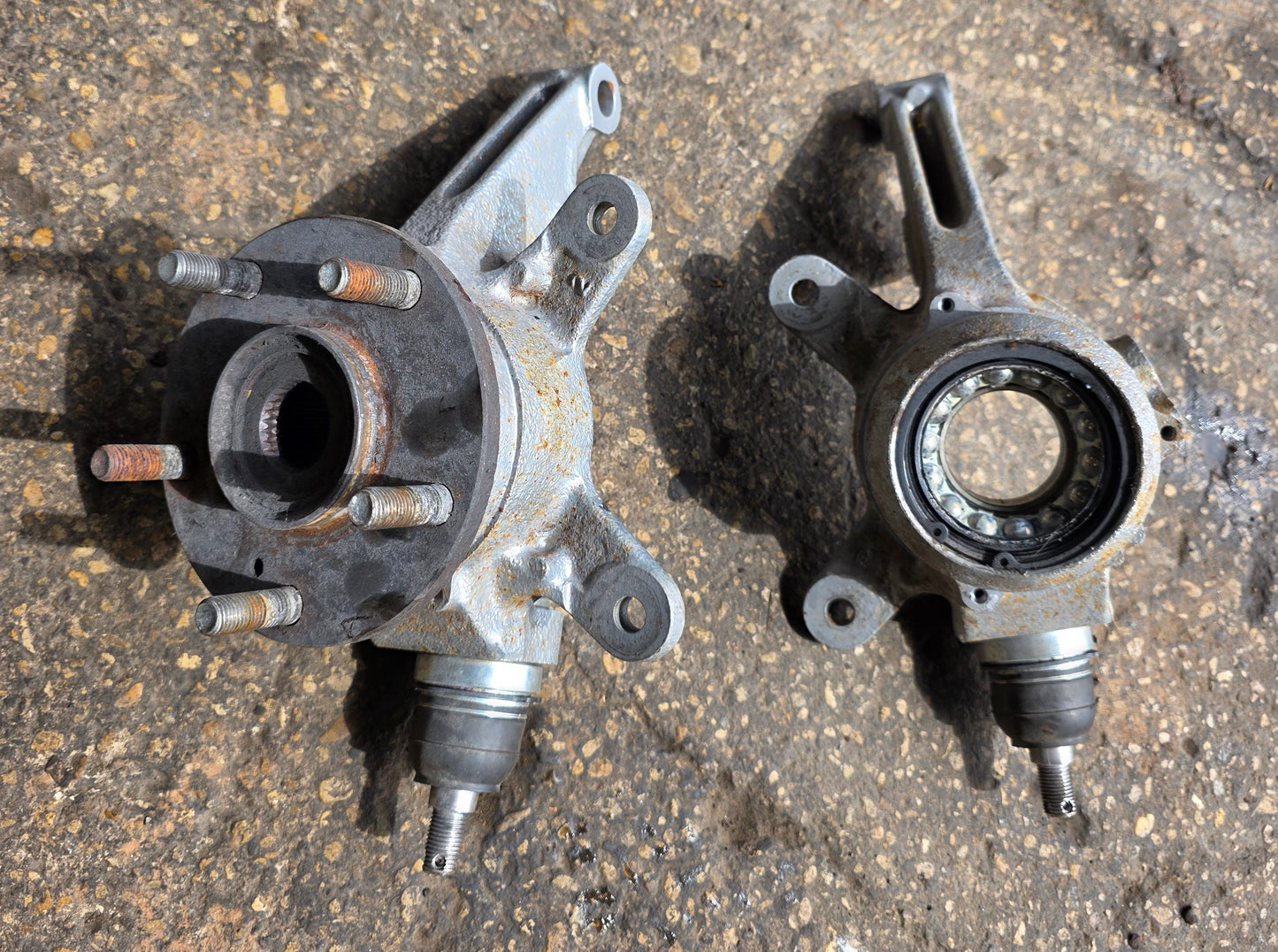 Honda Integra DC5 front hubs tegiwa ball joints ntn bearings