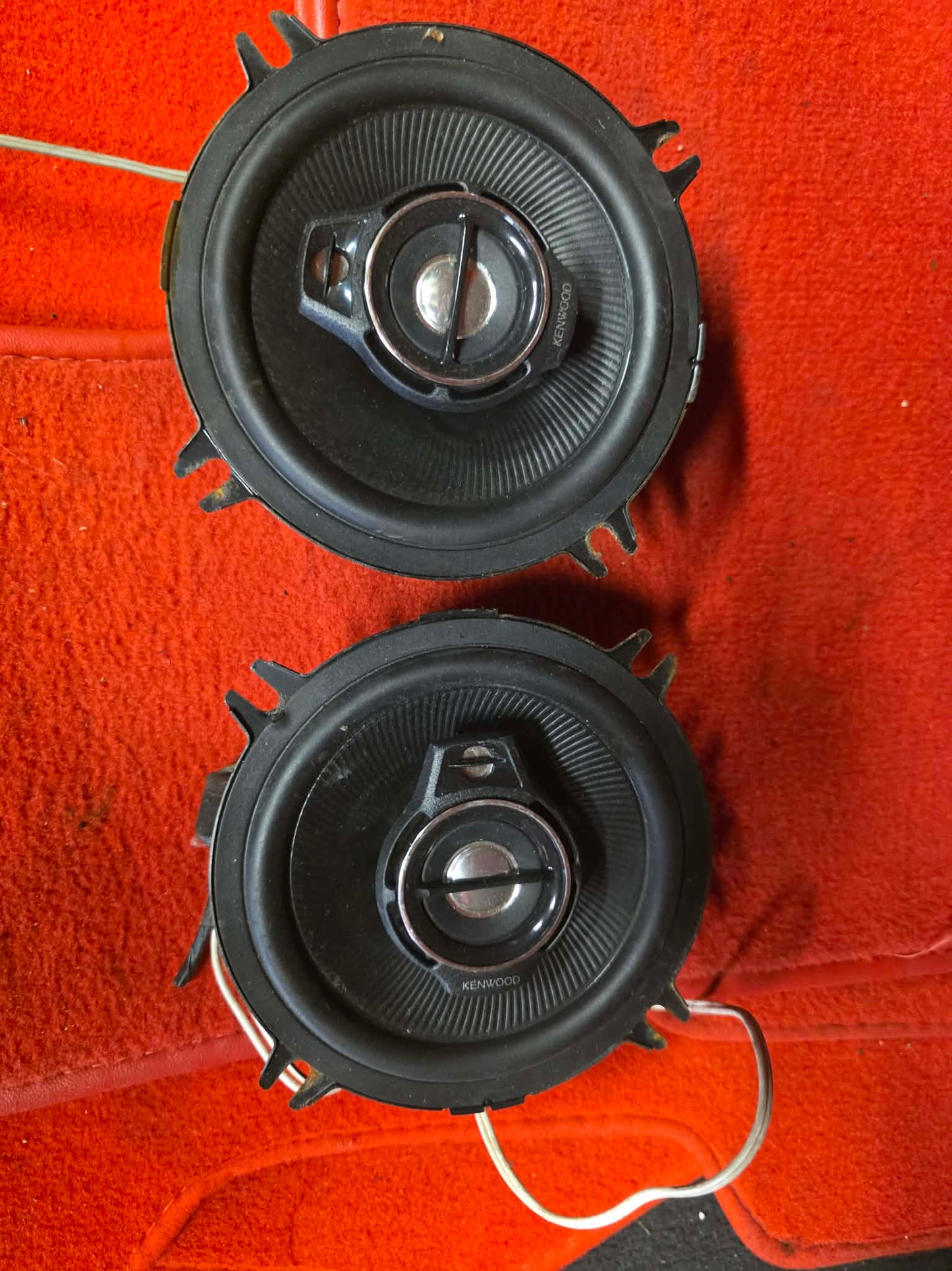 Speaker pair