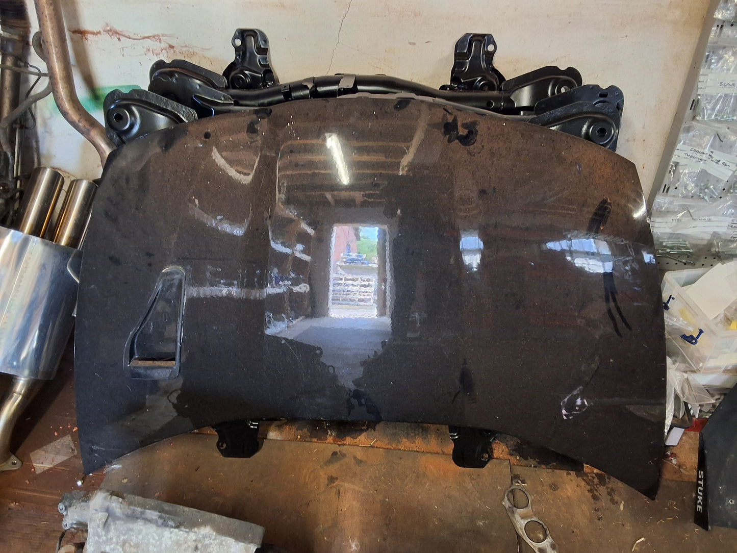 Fn2 bonnet with vent