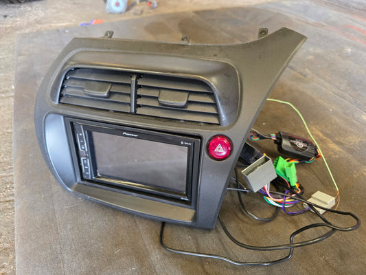 Honda Civic FN2 connect2 and double din stereo surround with pioneer MVH-A210BT